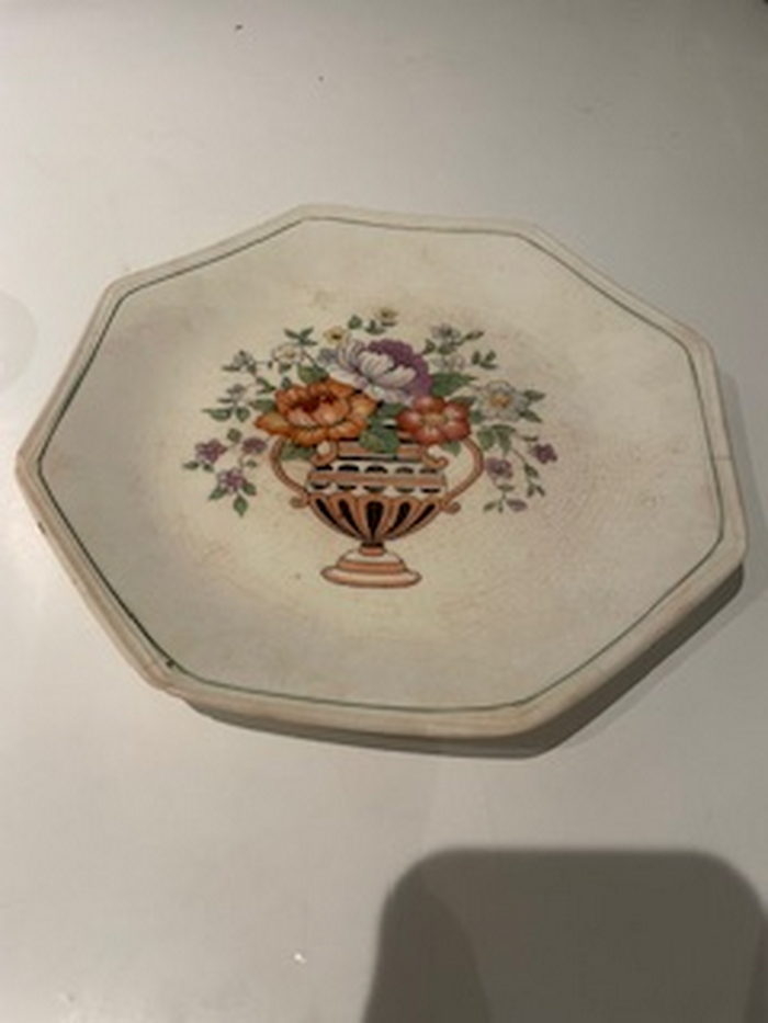 Sallan Jewelers - From Ruthellen Bunis (newer photo)